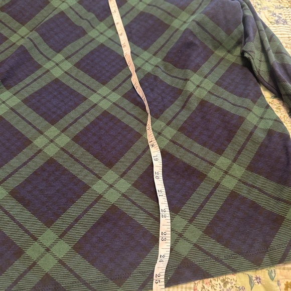 L.L. Bean Tartan Plaid Turtleneck Top Navy & Green | Size L Tall - Picture 5 of 7
